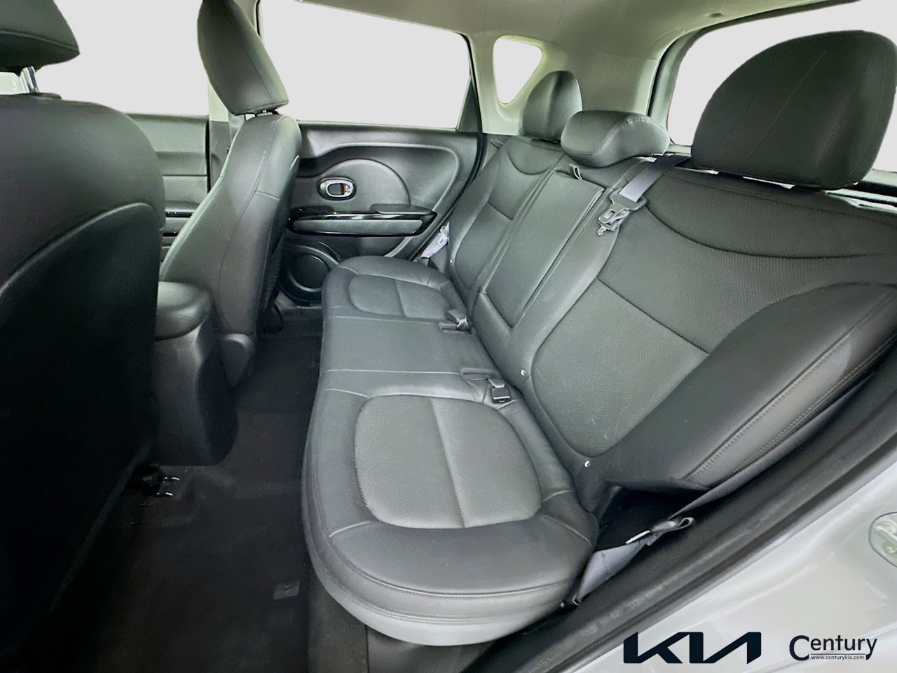 Used 2016 Kia Soul ! w/ Premium Package FWD image 24