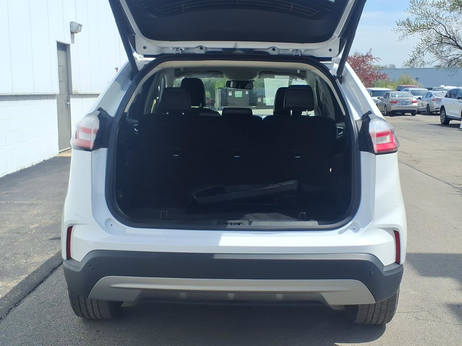 Certified 2023 Ford Edge SEL w/ Convenience Package AWD/4WD image 7