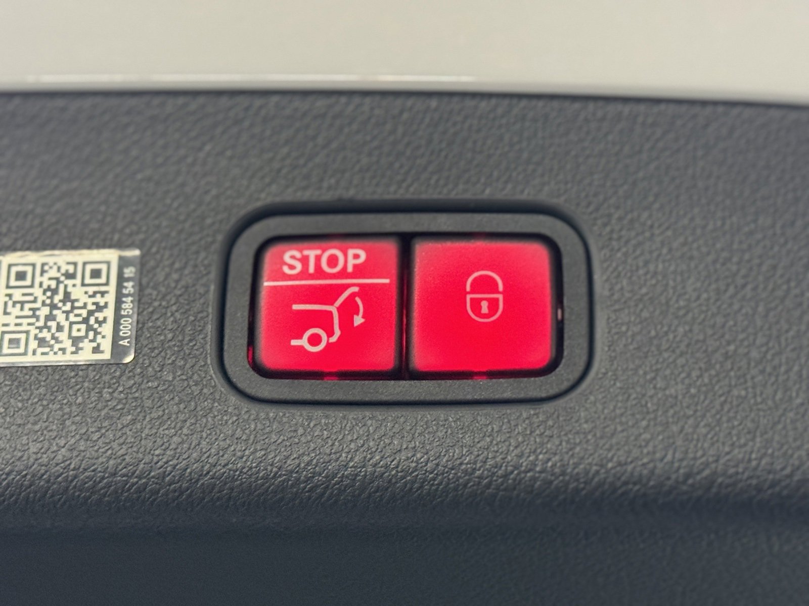 Certified 2023 Mercedes-Benz GLC 300 image 17