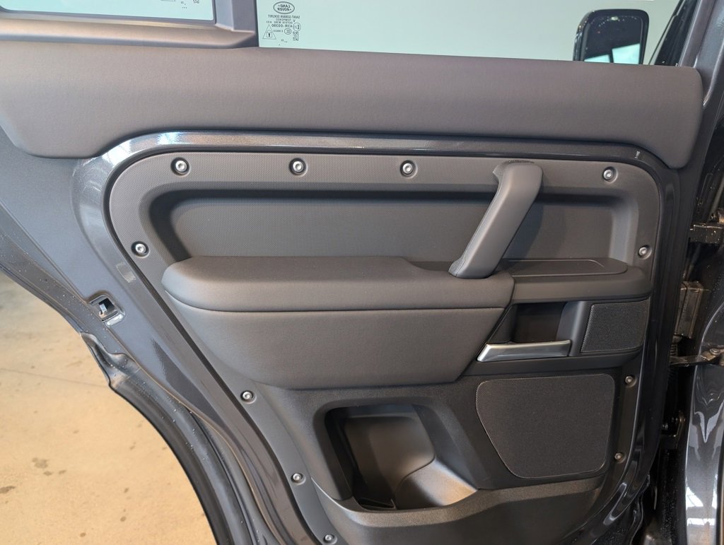 New 2025 Land Rover Defender 110 S image 27