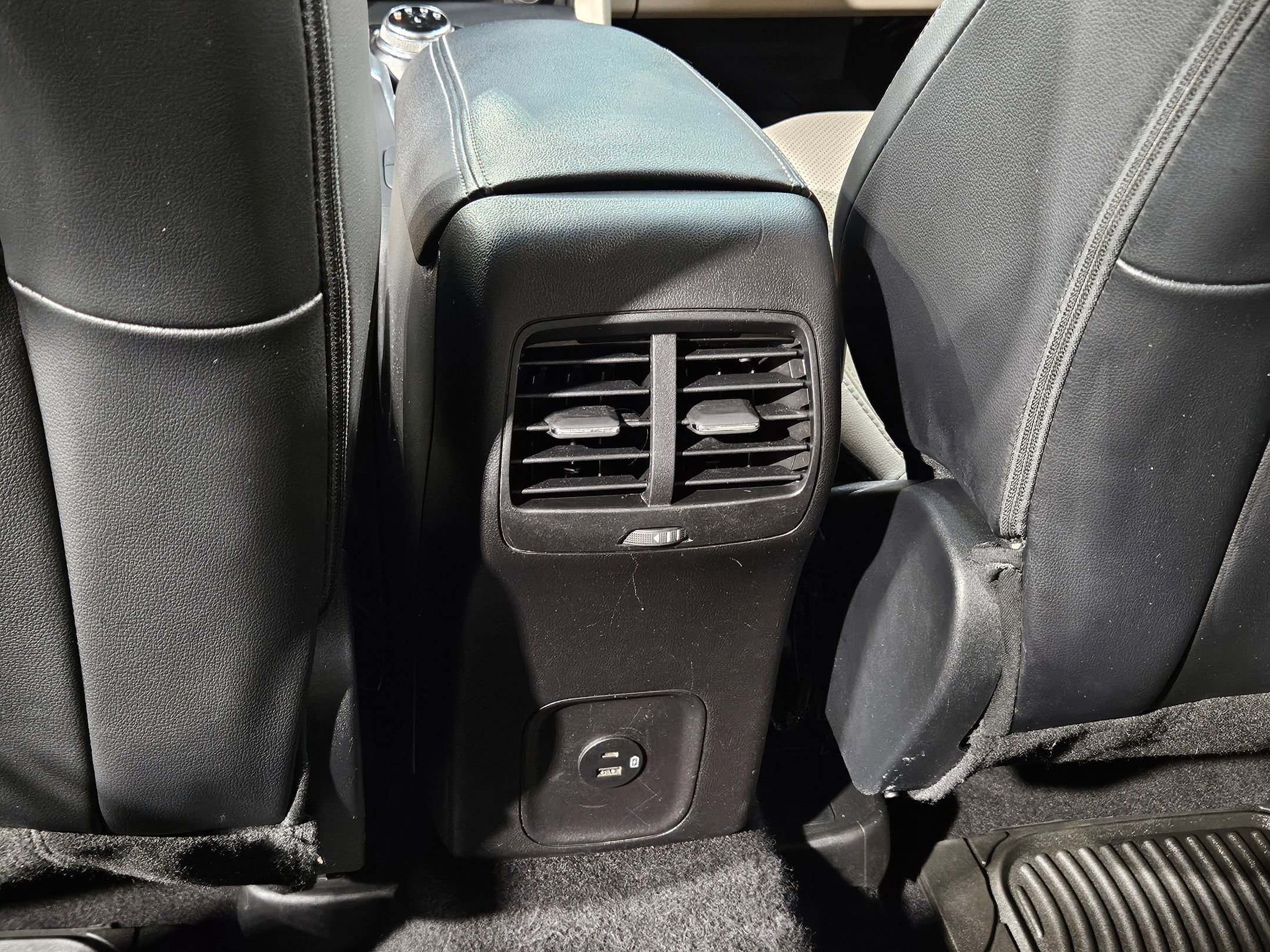 Used 2021 Ford Escape SEL image 37