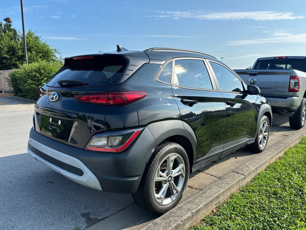 Used 2022 Hyundai Kona SEL FWD image 3