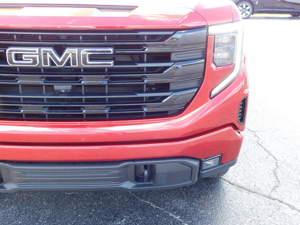 Used 2022 GMC Sierra 1500 Elevation w/ Elevation Premium Package AWD/4WD image 15