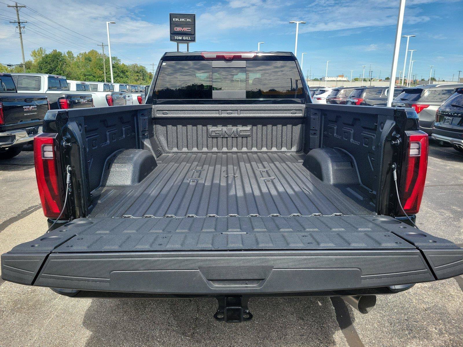 New 2026 GMC Sierra 2500 Denali Ultimate AWD/4WD image 7