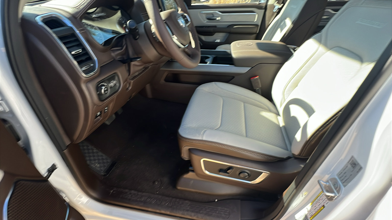 New 2026 RAM 1500 Laramie image 16