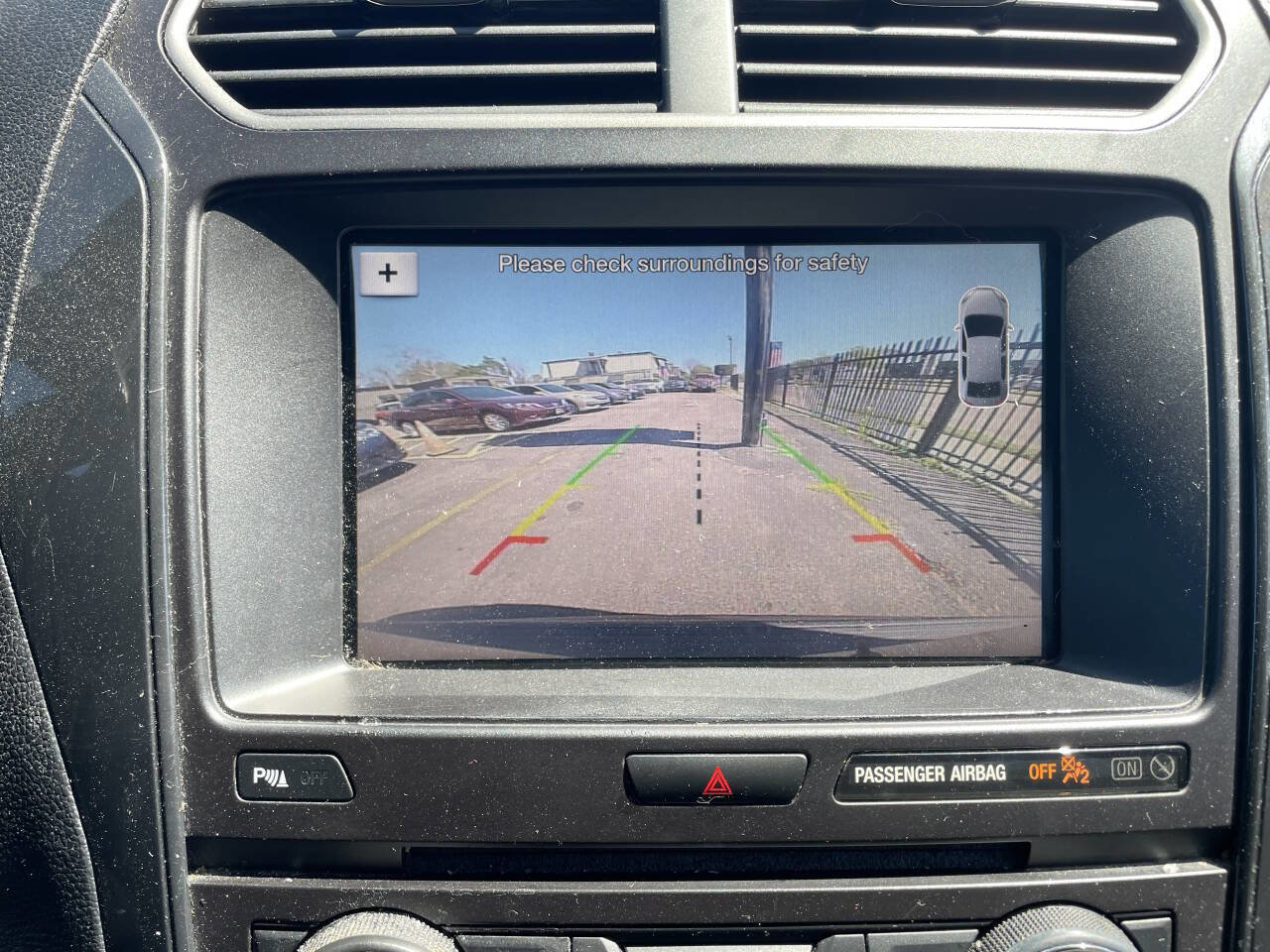 Used 2018 Ford Explorer XLT w/ Equipment Group 202A image 15