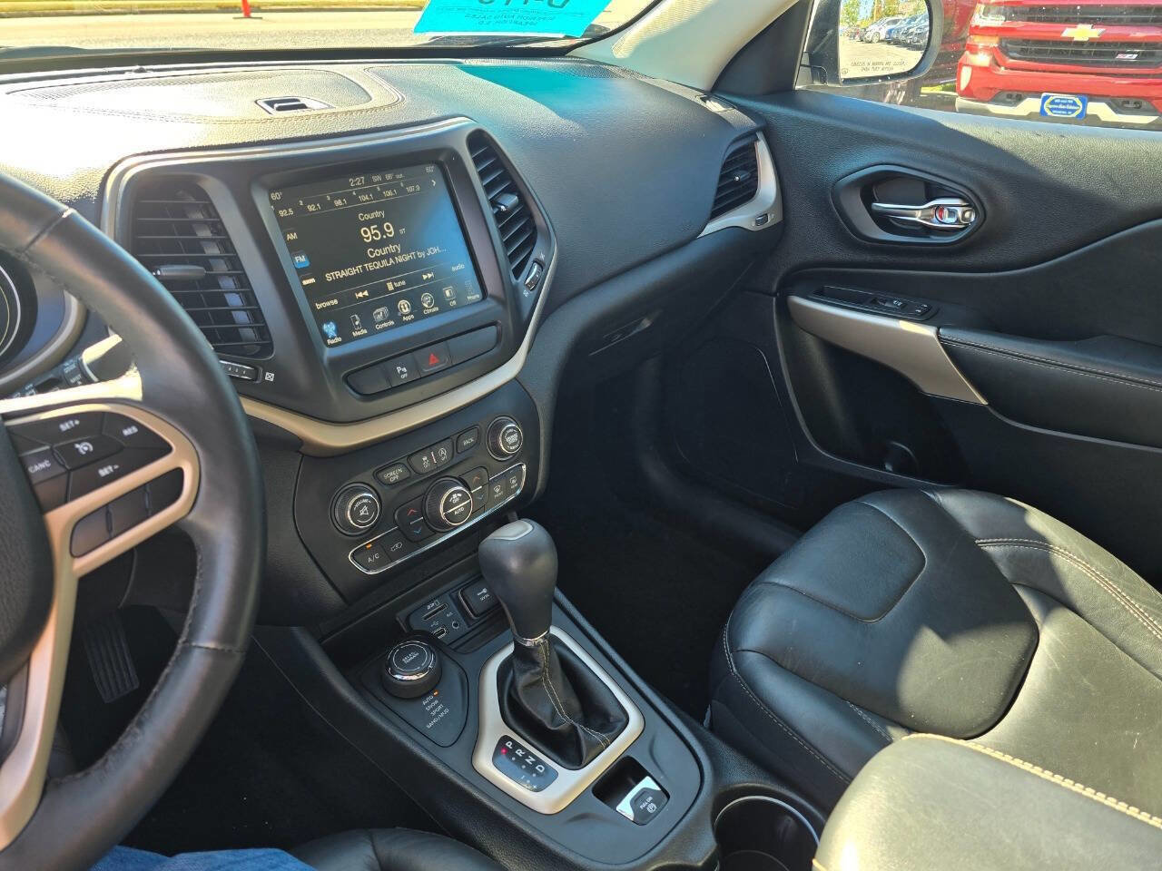 Used 2018 Jeep Cherokee Limited w/ Trailer Tow Group image 23