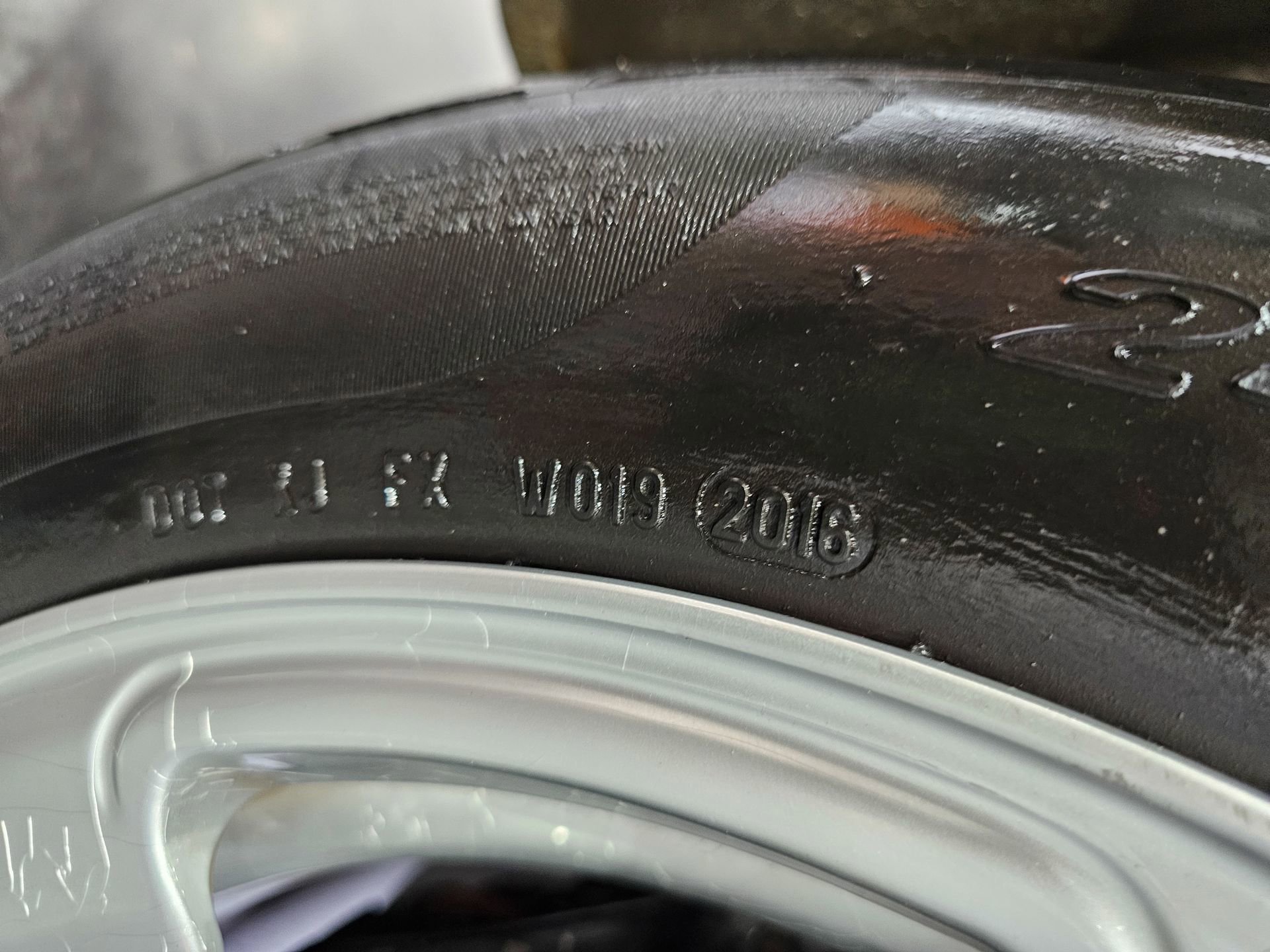 Used 1989 Porsche 944 Turbo image 66