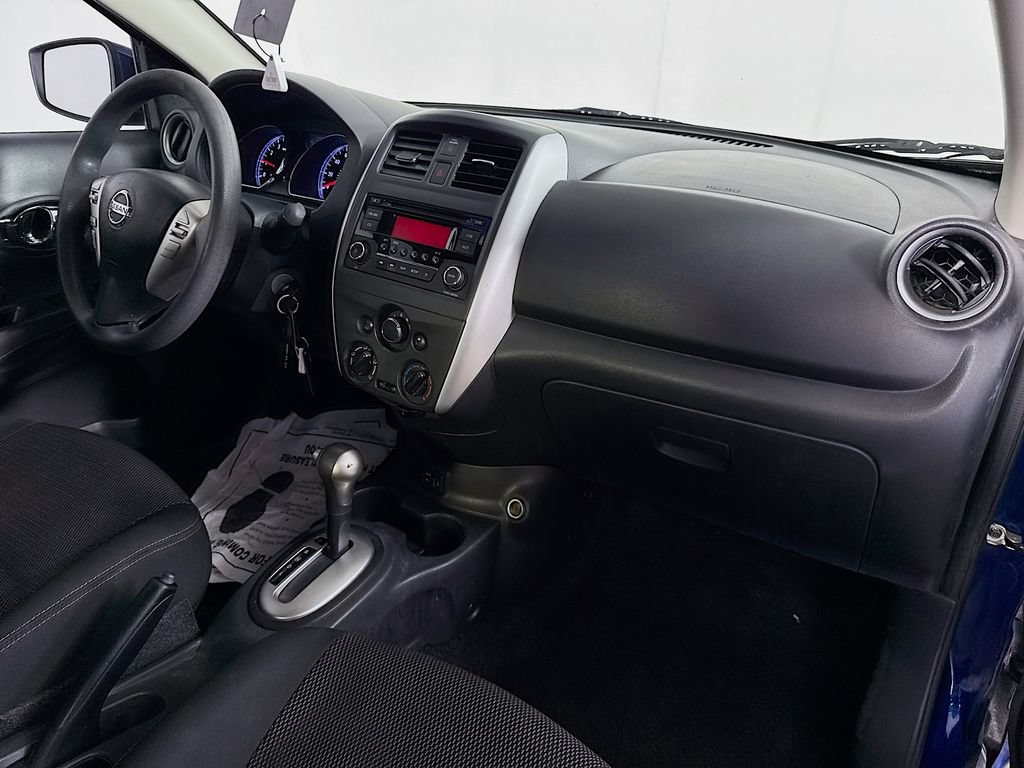 Used 2018 Nissan Versa SV FWD image 31