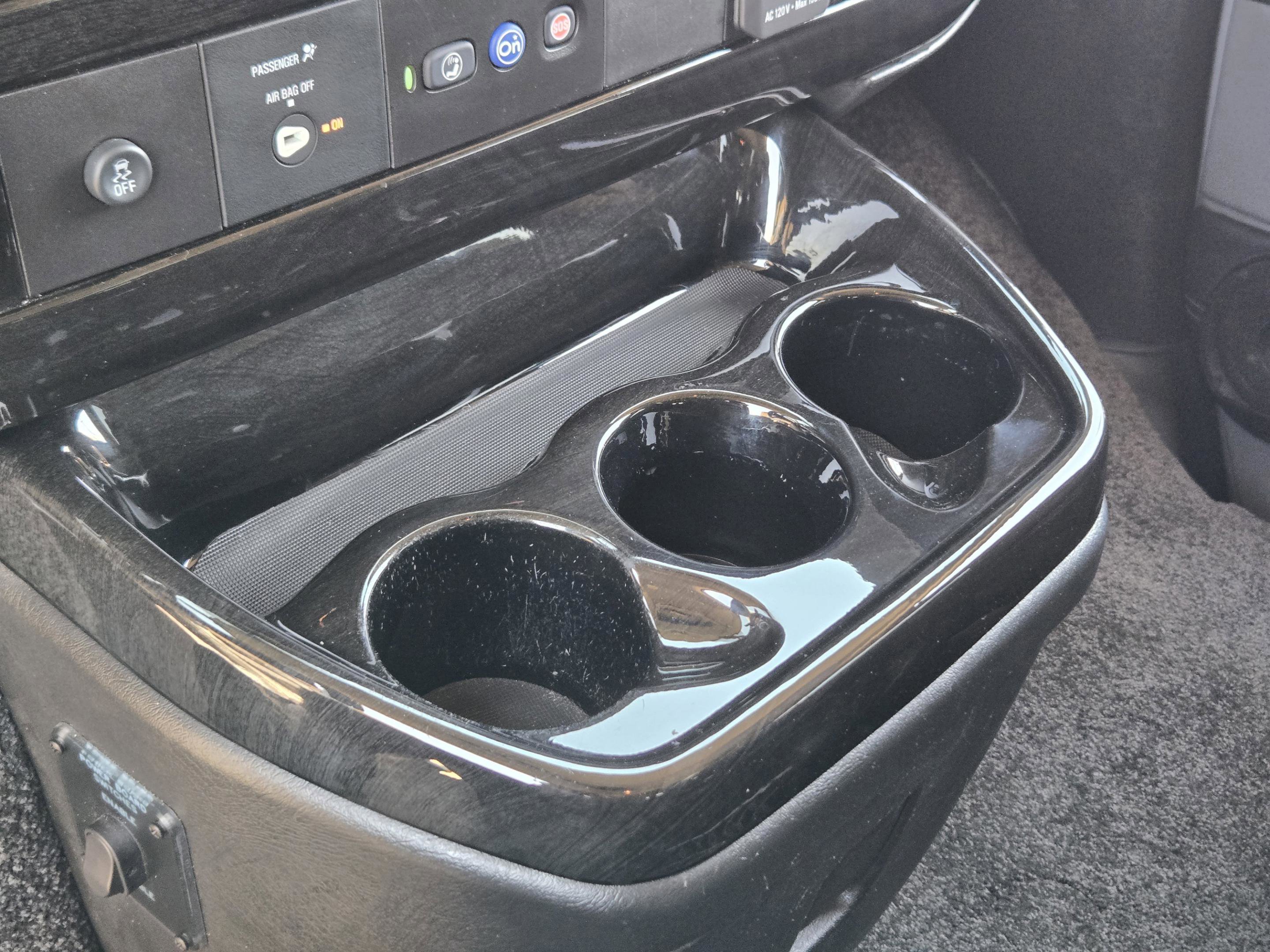 Used 2023 Chevrolet Express 2500 image 28