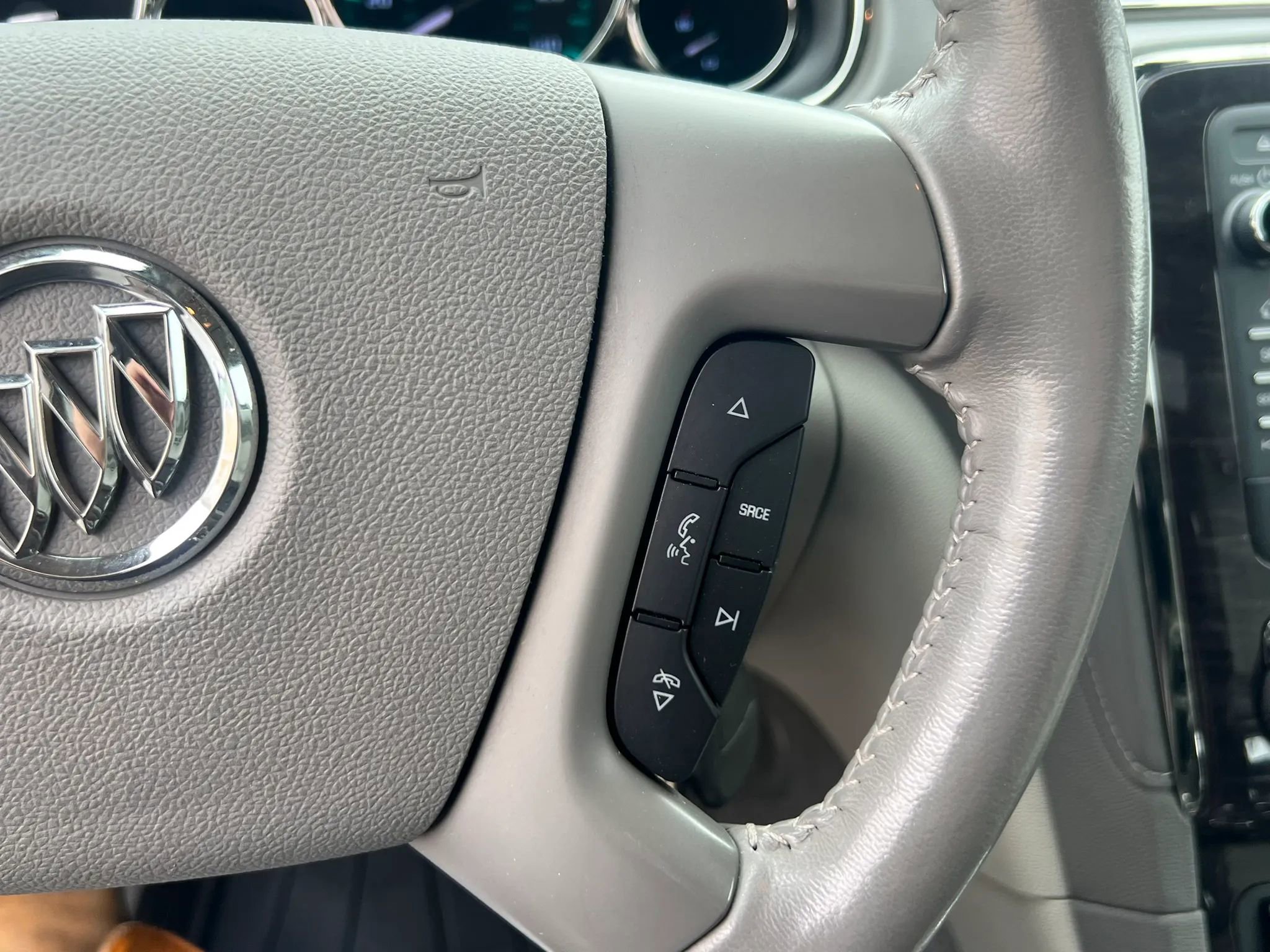 Used 2015 Buick Enclave Leather w/ Trailering Package image 20