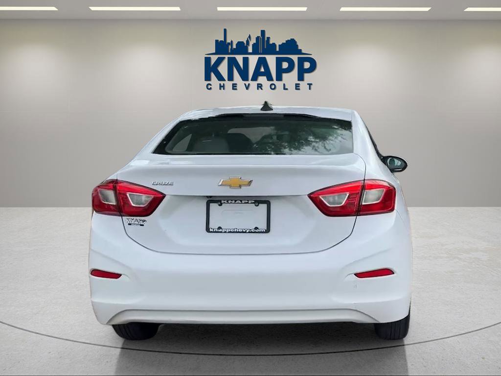 Used 2018 Chevrolet Cruze LS image 5