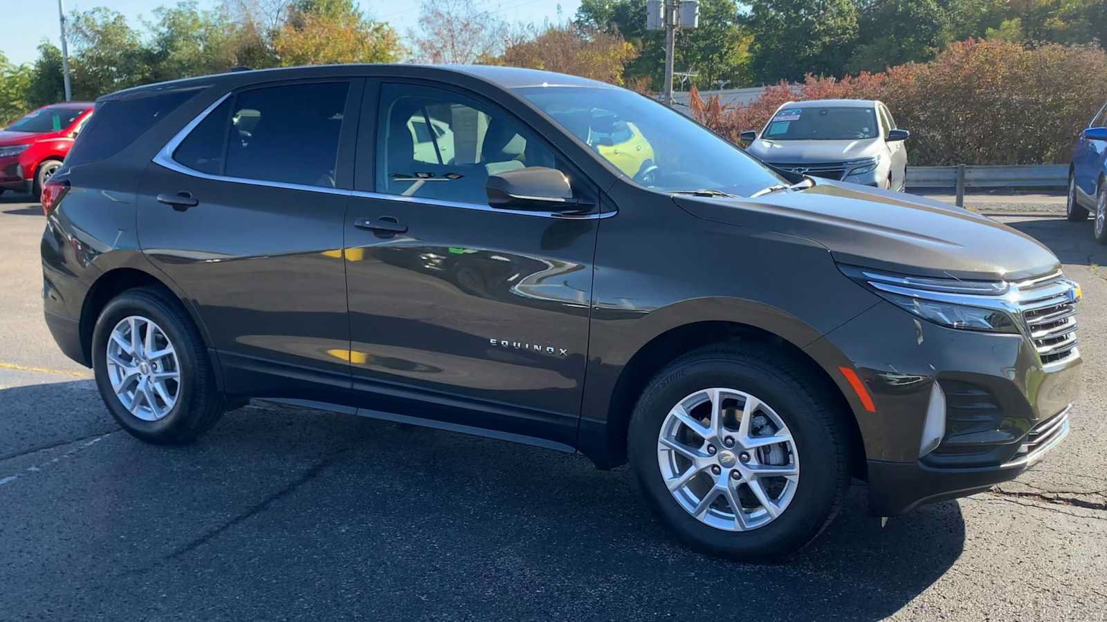 Certified 2024 Chevrolet Equinox LT AWD/4WD image 2