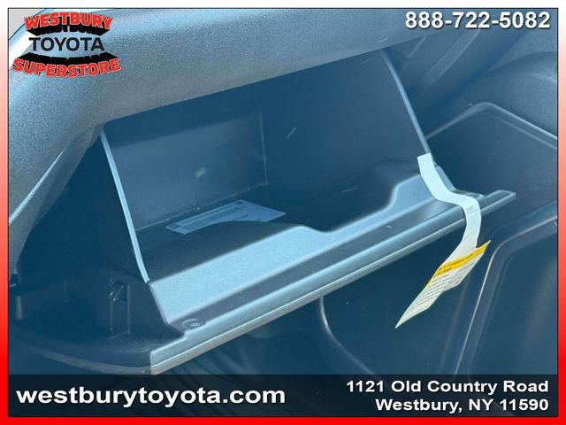 Used 2024 Chevrolet Silverado 1500 LT AWD/4WD image 33