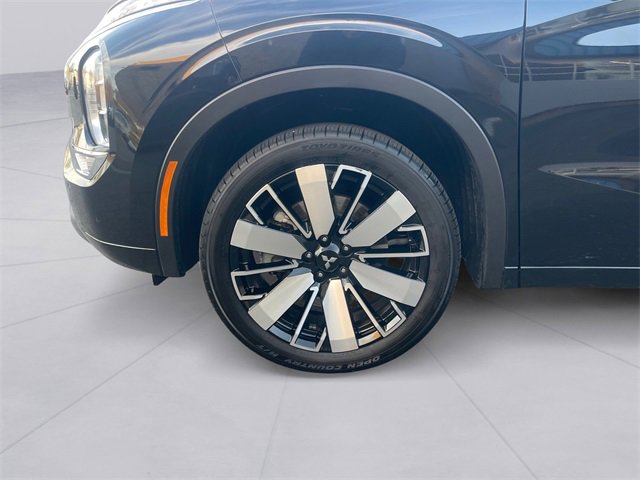 Used 2025 Mitsubishi Outlander SEL image 9