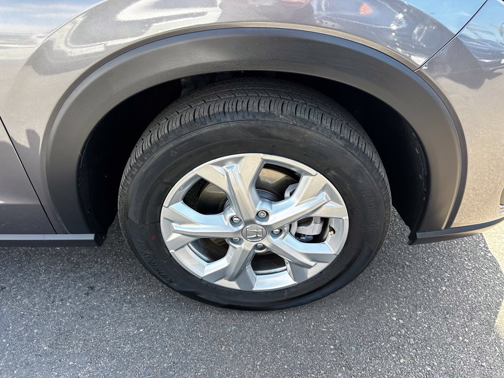 Certified 2025 Honda HR-V LX image 11