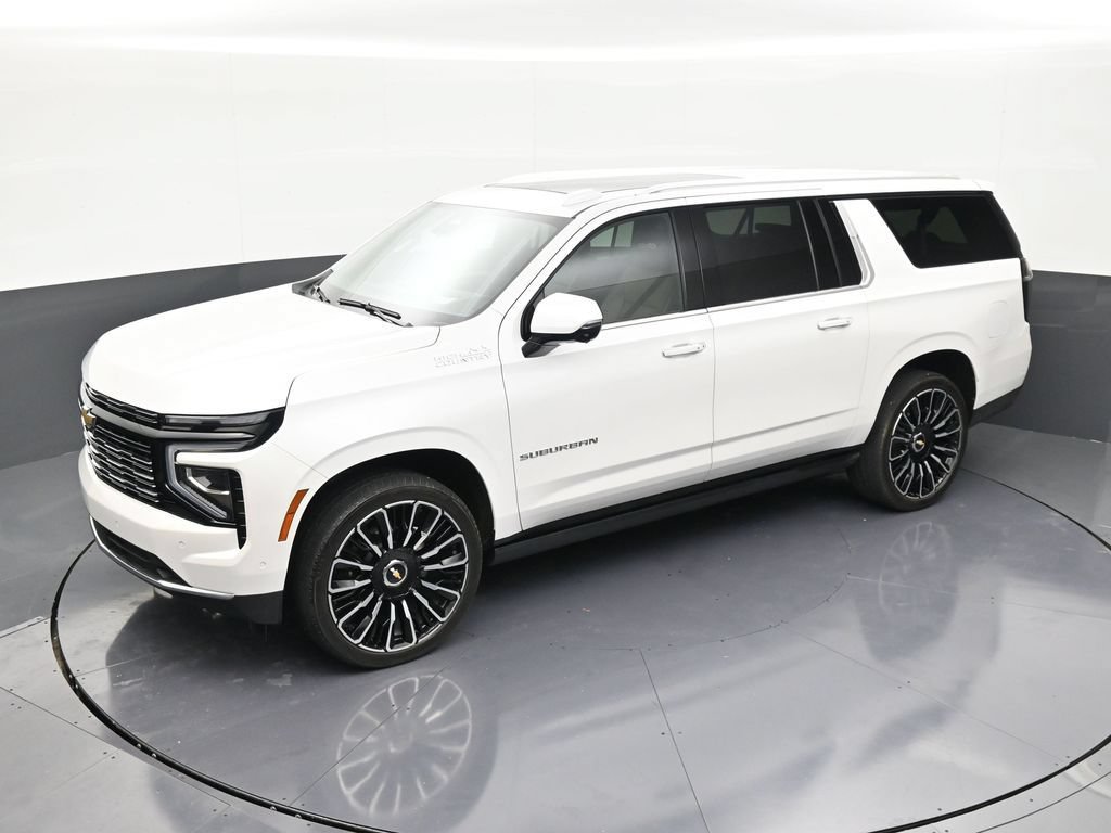 Used 2025 Chevrolet Suburban High Country AWD/4WD image 11