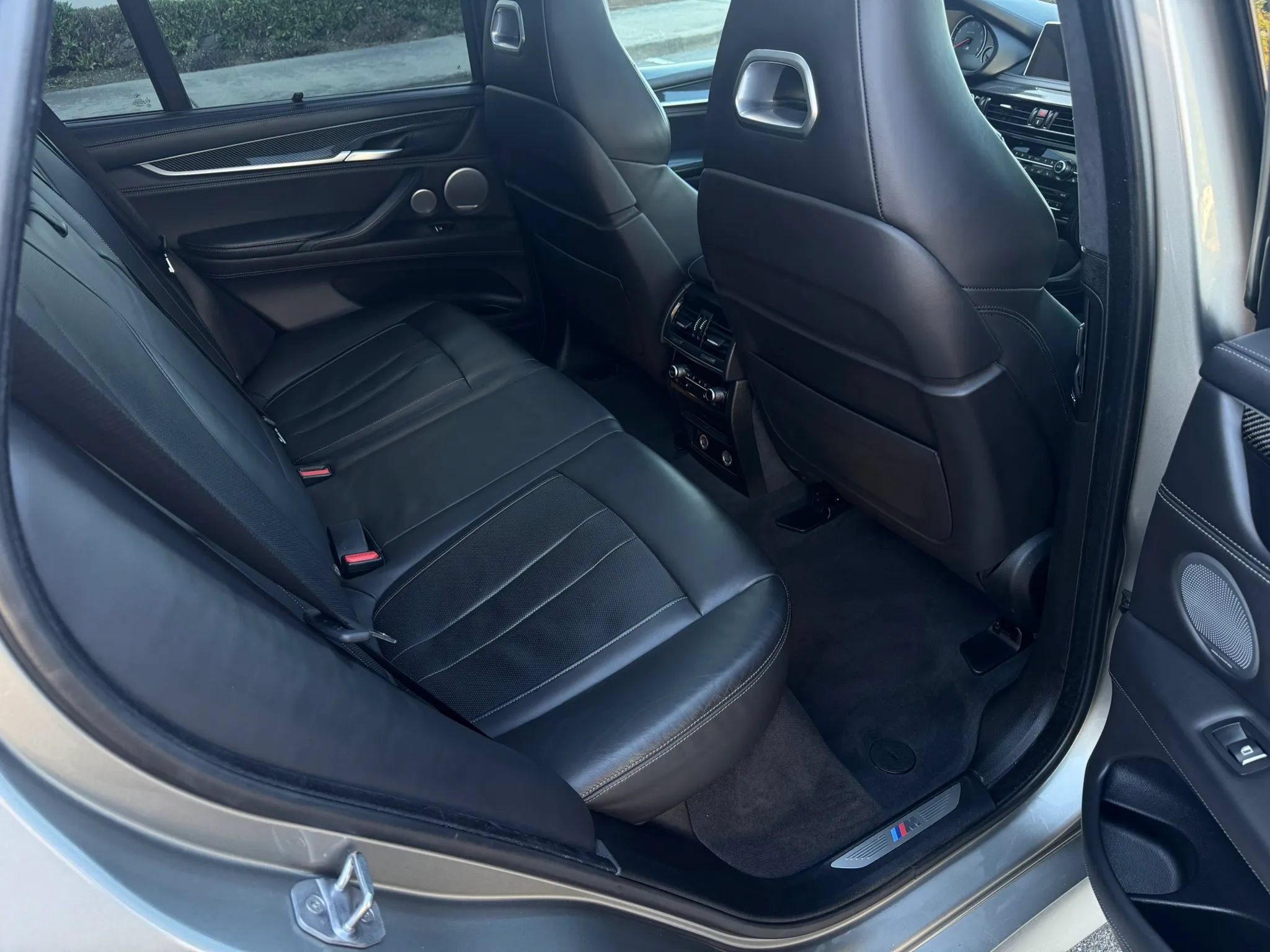Used 2017 BMW X5 M AWD/4WD image 33