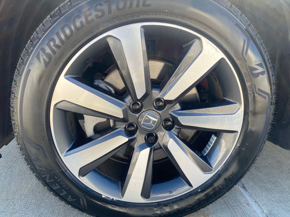 Certified 2025 Honda Pilot Touring image 31