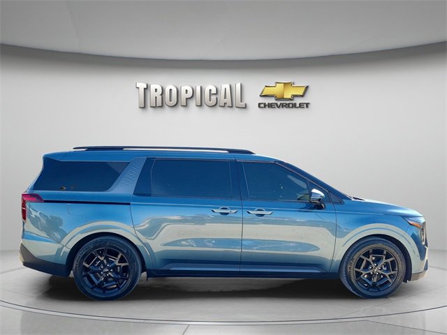 Used 2025 Kia Carnival SX Prestige image 6