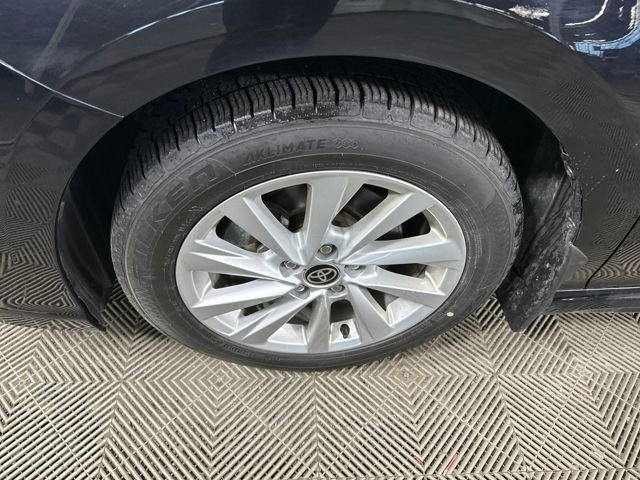 Used 2024 Toyota Camry SE image 10