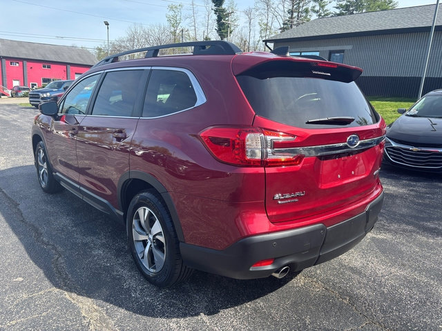 Used 2025 Subaru Ascent Premium image 11