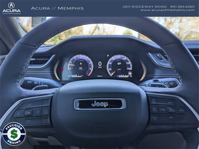 Used 2025 Jeep Grand Cherokee Limited w/ Trailer Tow Package image 13