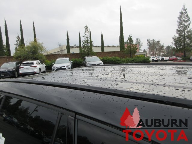 New 2026 Toyota Highlander XSE image 7