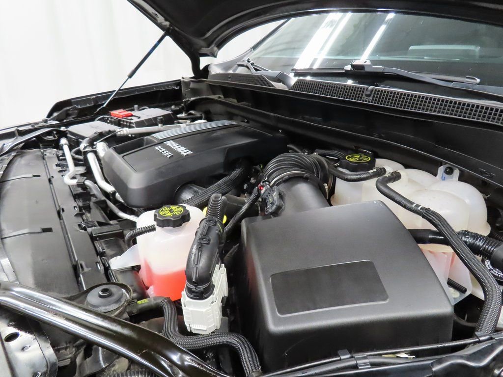 Used 2024 Chevrolet Tahoe LT w/ Luxury Package image 28