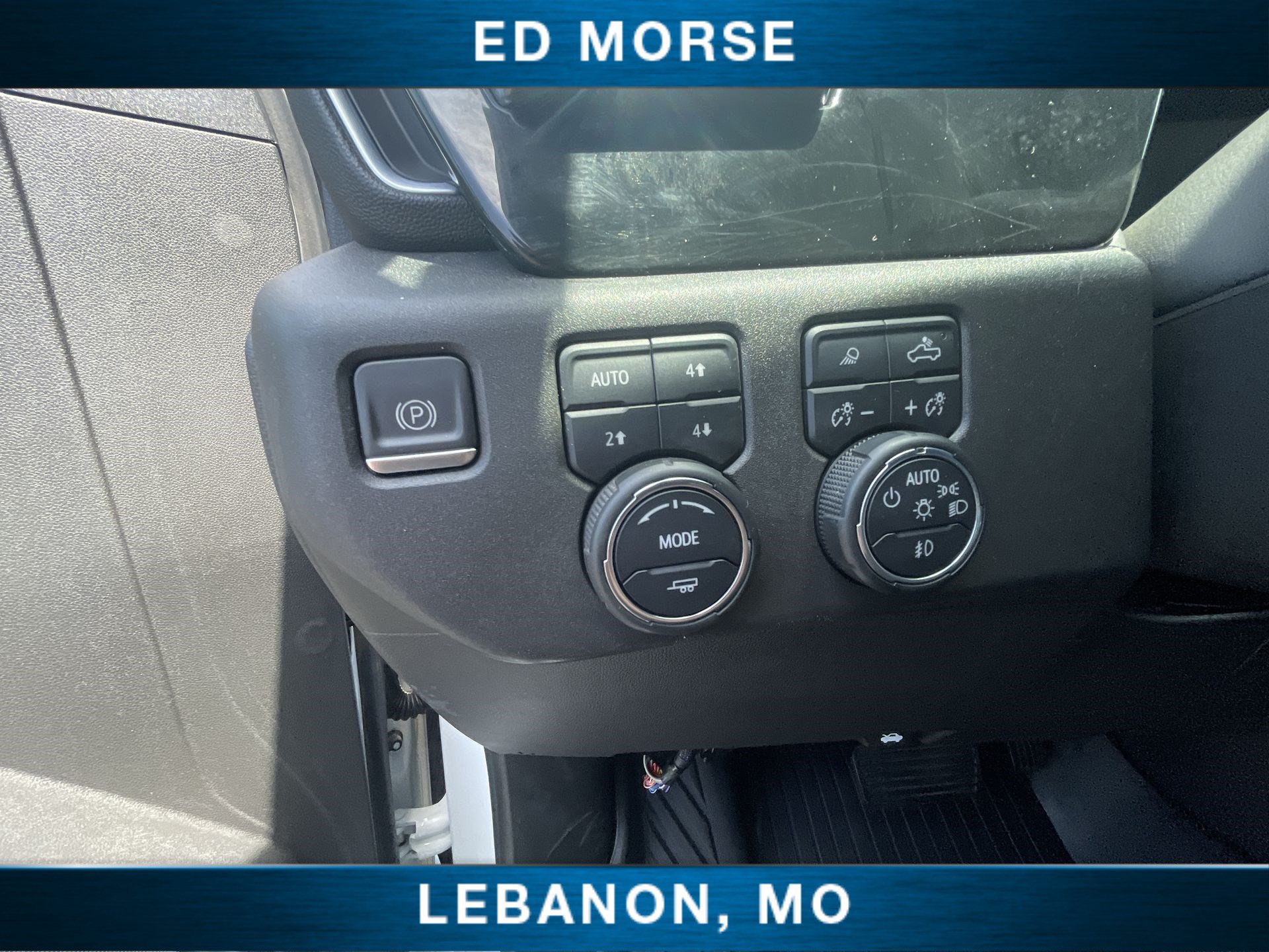 Certified 2023 Chevrolet Silverado 1500 LTZ w/ LTZ Convenience Package II AWD/4WD image 17