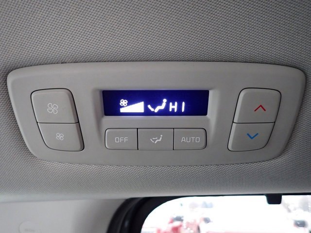 Used 2024 Kia Carnival EX image 19