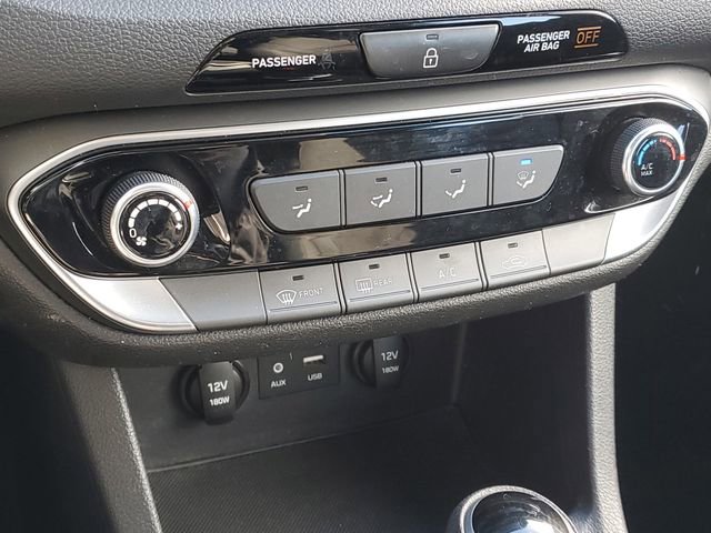 Used 2018 Hyundai Elantra GT image 27