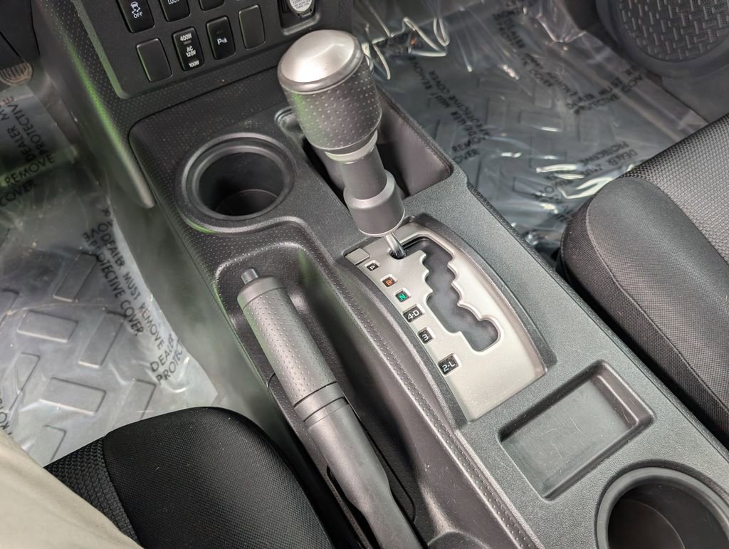 Used 2013 Toyota FJ Cruiser 4WD w/ Upgrade Pkg image 22