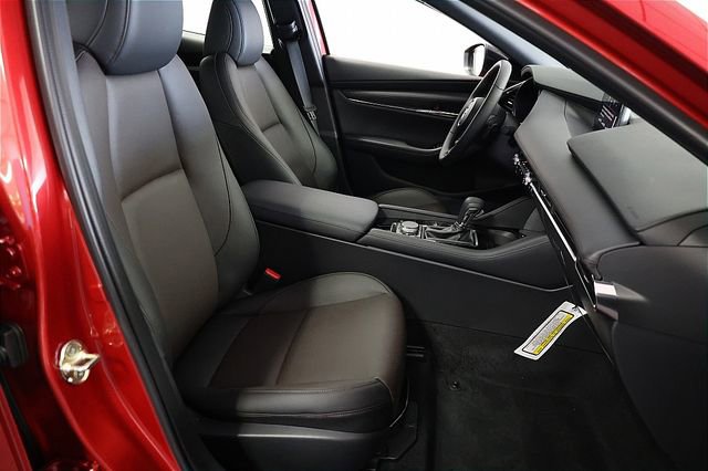 New 2026 MAZDA MAZDA3 Hatchback w/Premium Plus Pkg image 24