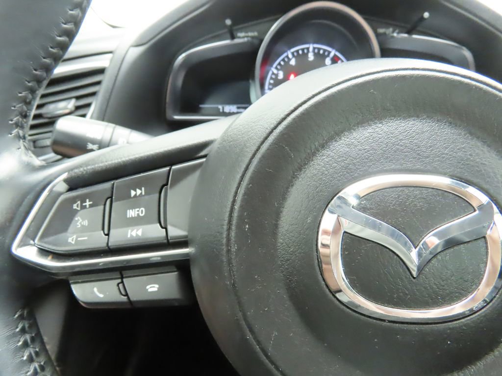 Used 2018 MAZDA MAZDA3 Grand Touring w/ Premium Equipment Package image 11