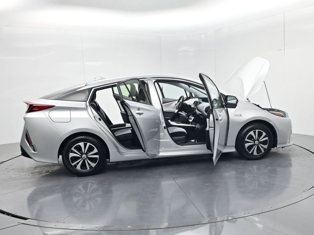 Used 2017 Toyota Prius Prime Plus w/ Carpet Mat Package FWD image 57