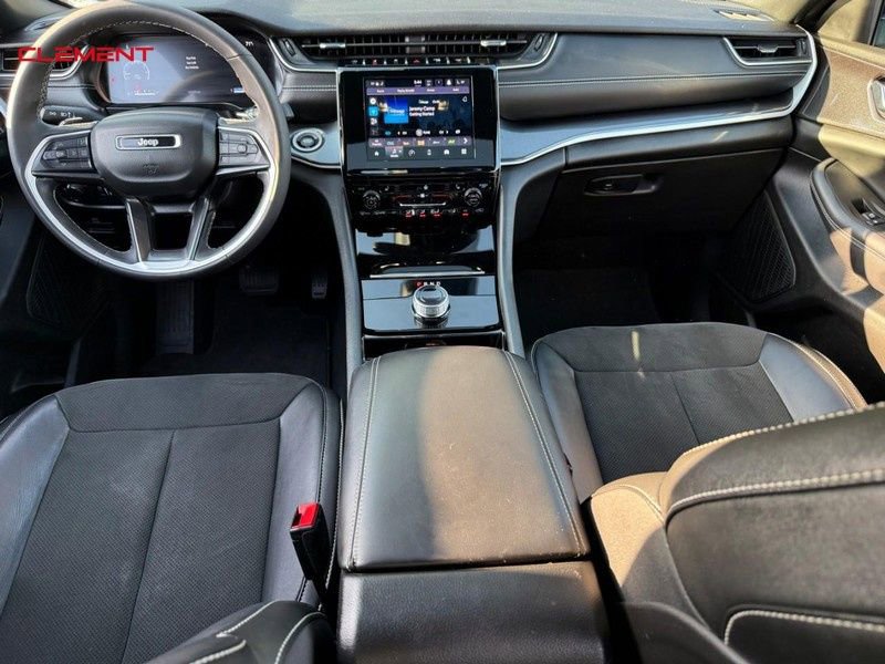 Used 2023 Jeep Grand Cherokee L Laredo AWD/4WD image 14