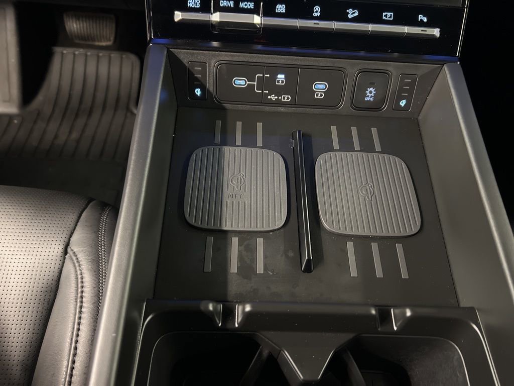 Used 2025 Hyundai Santa Fe Calligraphy image 19