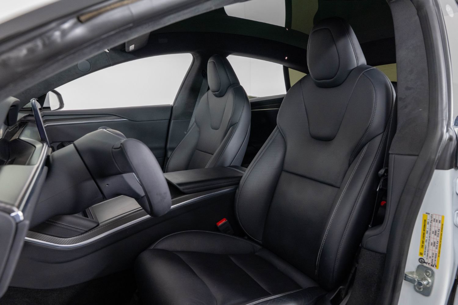 Used 2021 Tesla Model S Plaid image 16