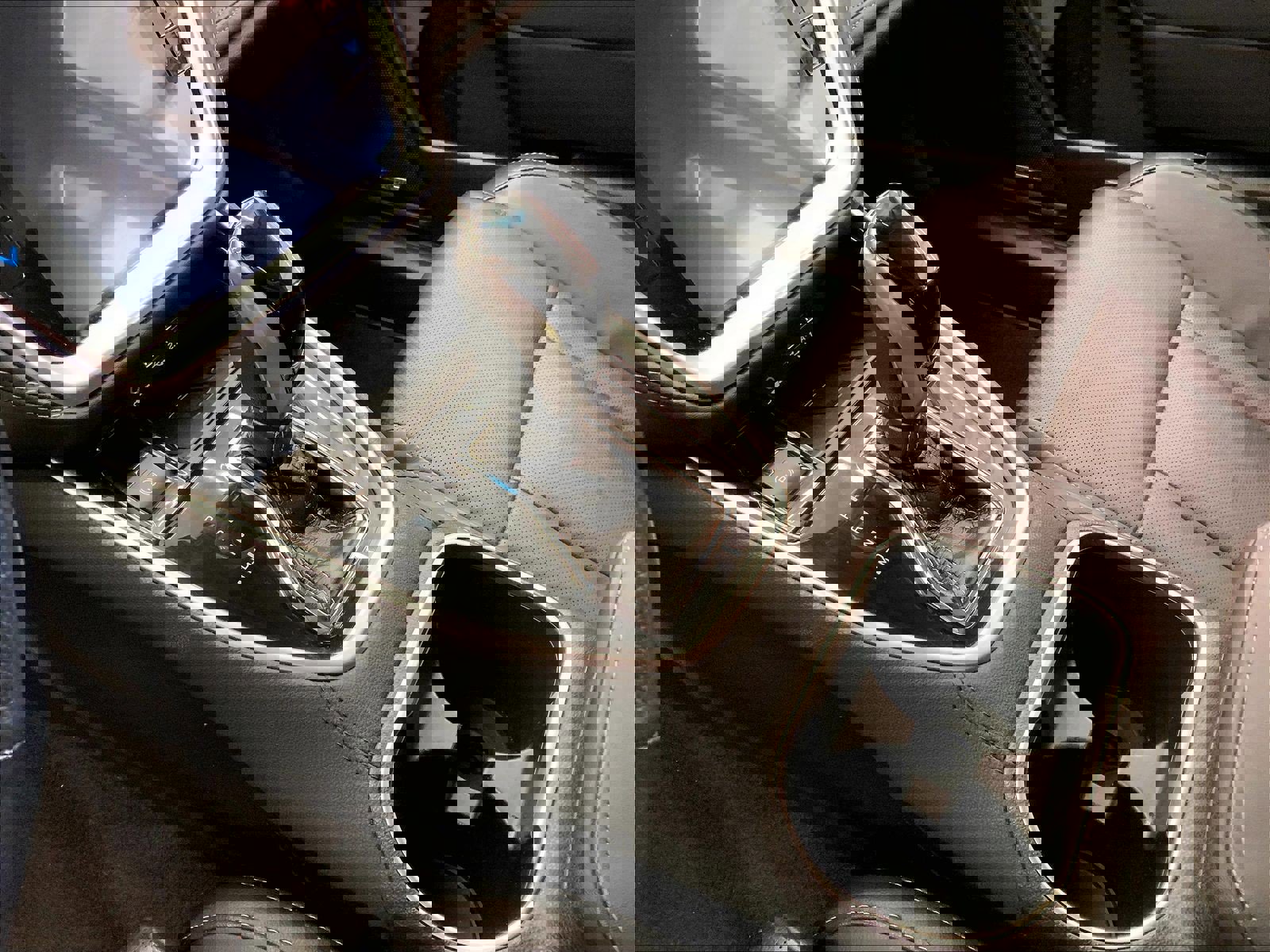 Used 2021 Subaru Outback Limited image 16