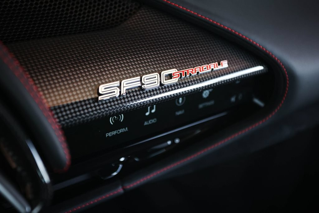 Used 2021 Ferrari SF90 Stradale AWD/4WD image 39