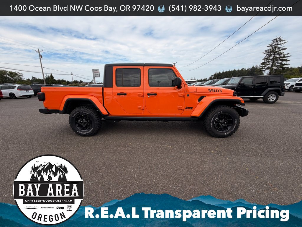 Used 2025 Jeep Gladiator Sport AWD/4WD image 4