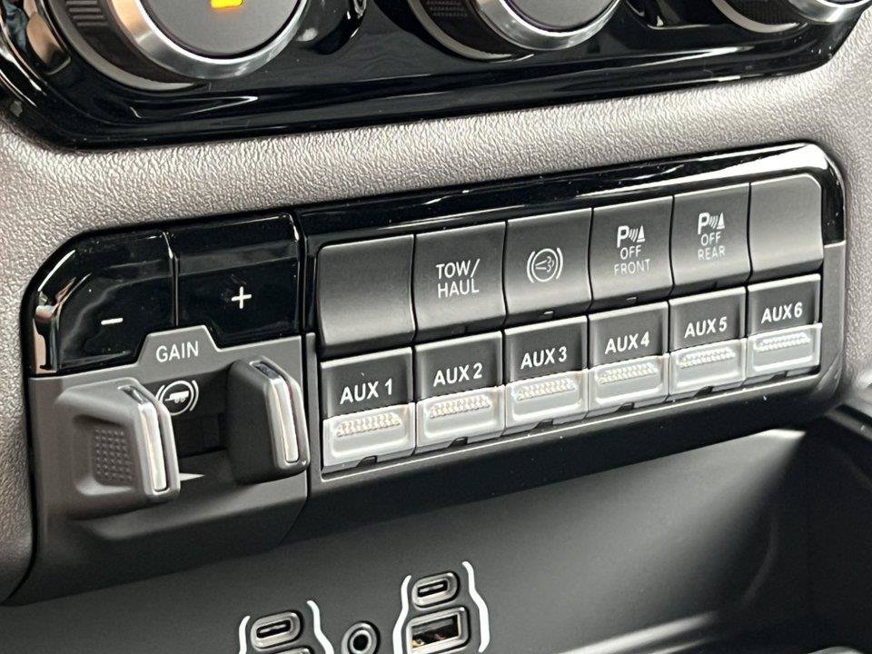 New 2027 RAM 2500 Big Horn AWD/4WD image 30