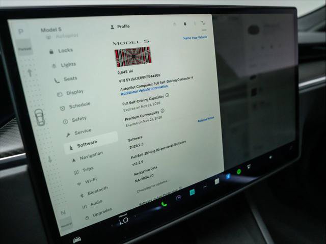 Used 2024 Tesla Model S Plaid AWD/4WD image 31