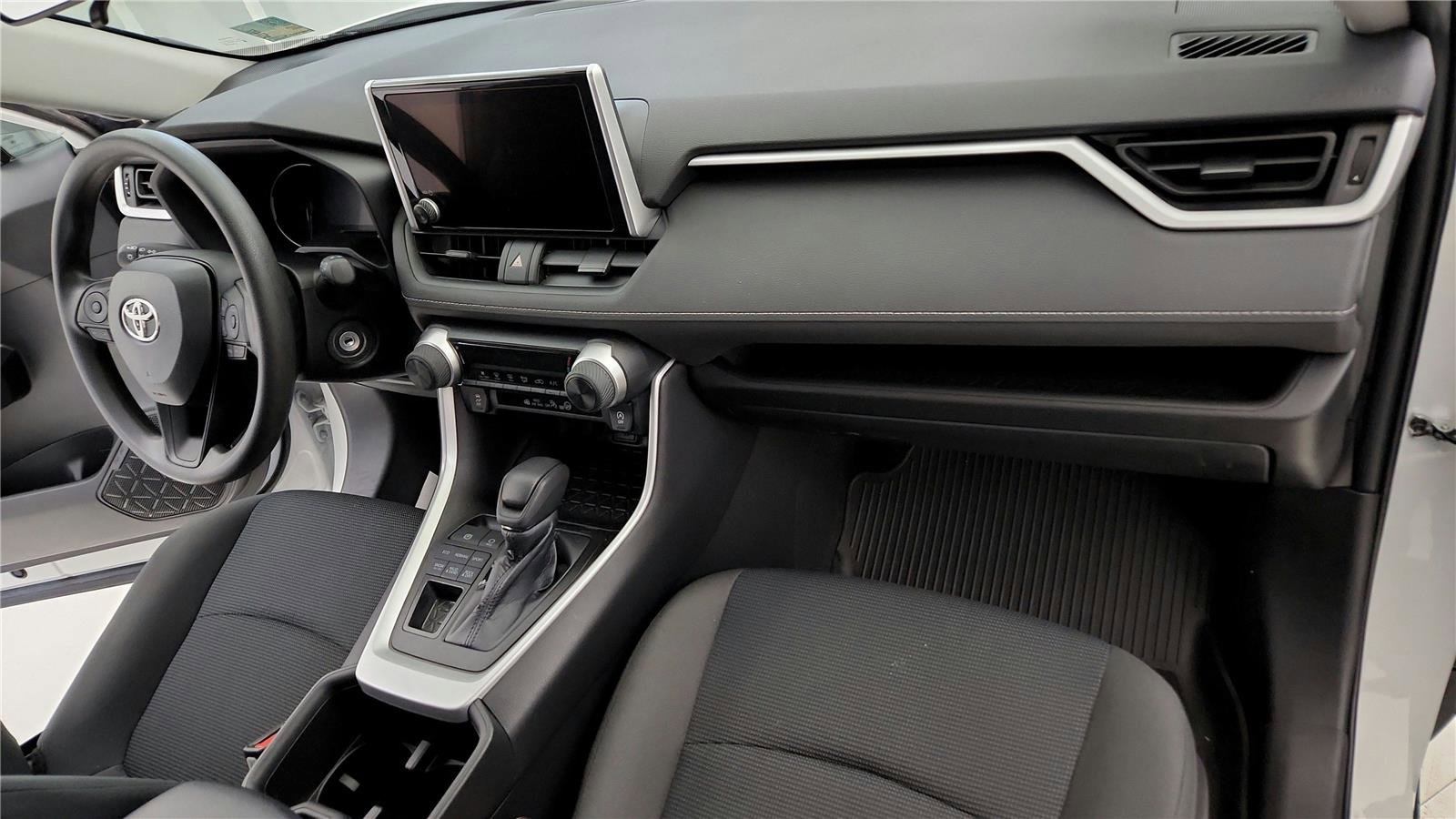 Used 2023 Toyota RAV4 LE image 16