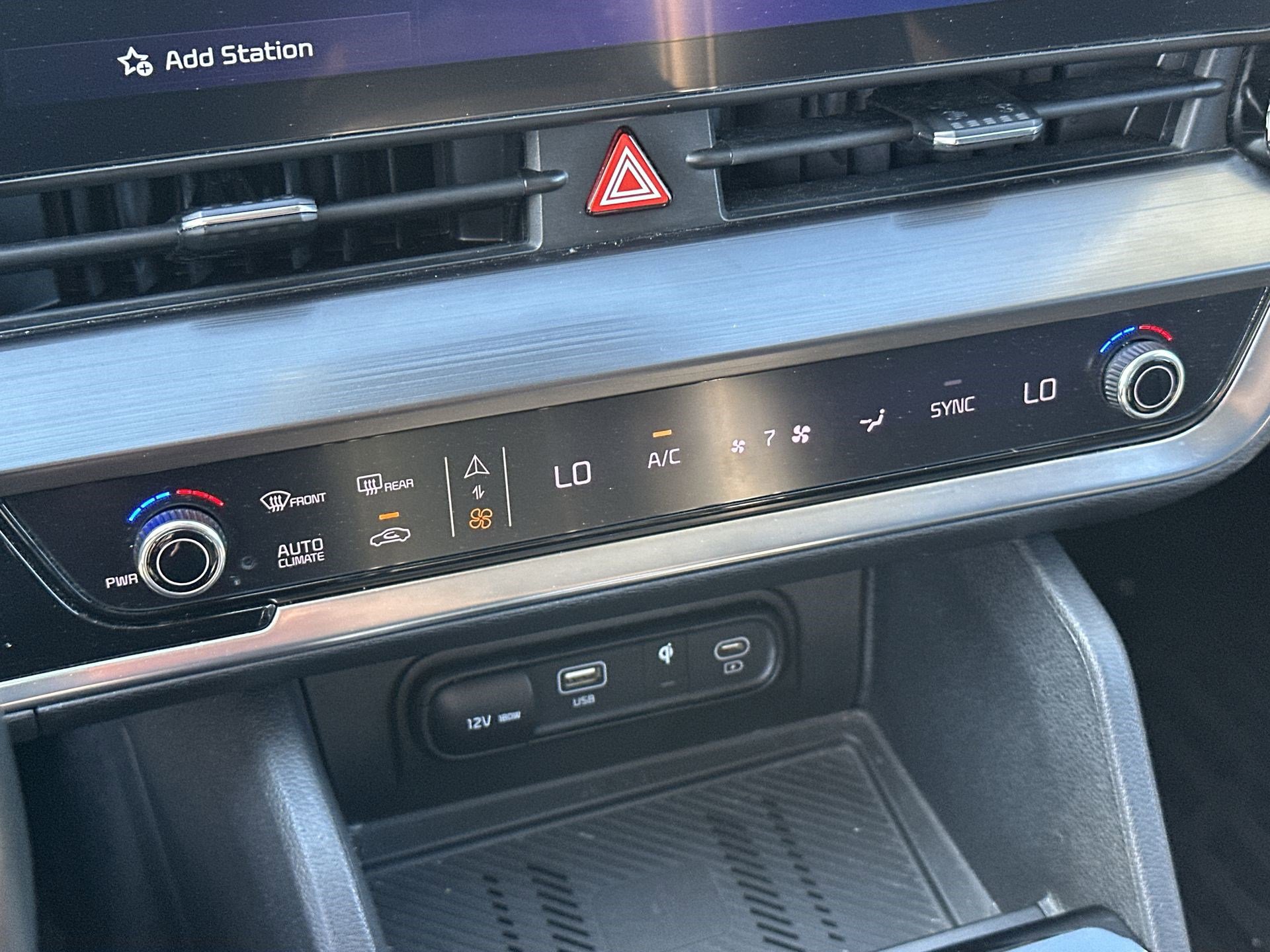 Certified 2024 Kia Sportage EX FWD image 16