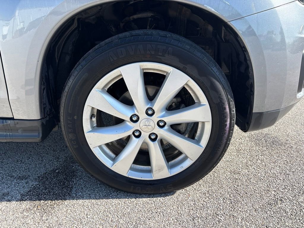 Used 2014 Mitsubishi Outlander Sport ES AWD/4WD image 11