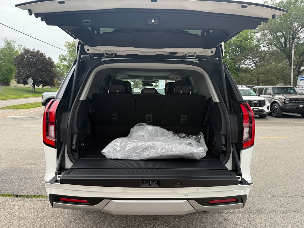 New 2026 Ford Expedition Platinum AWD/4WD image 11