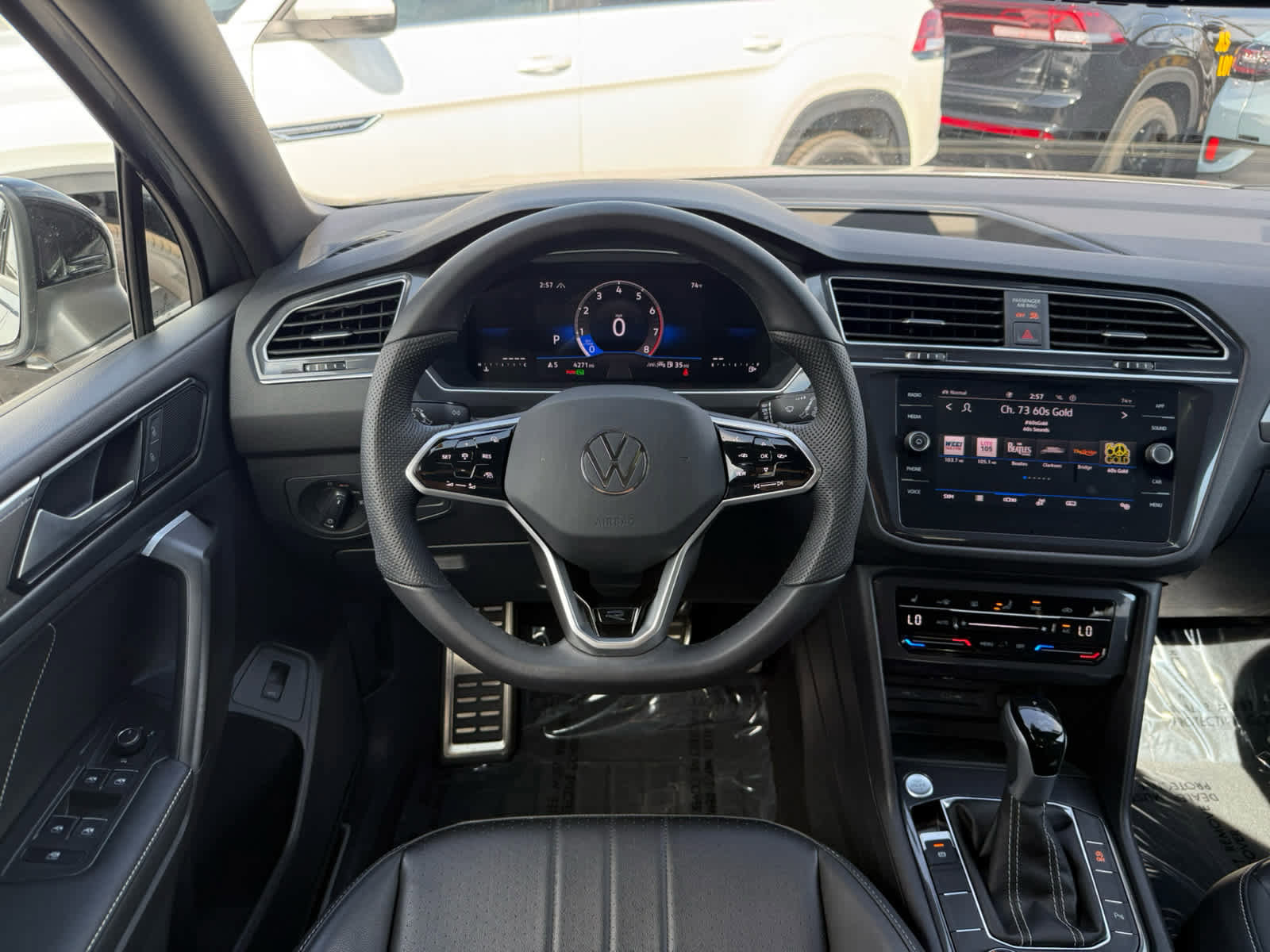 Certified 2024 Volkswagen Tiguan SE R-Line image 21