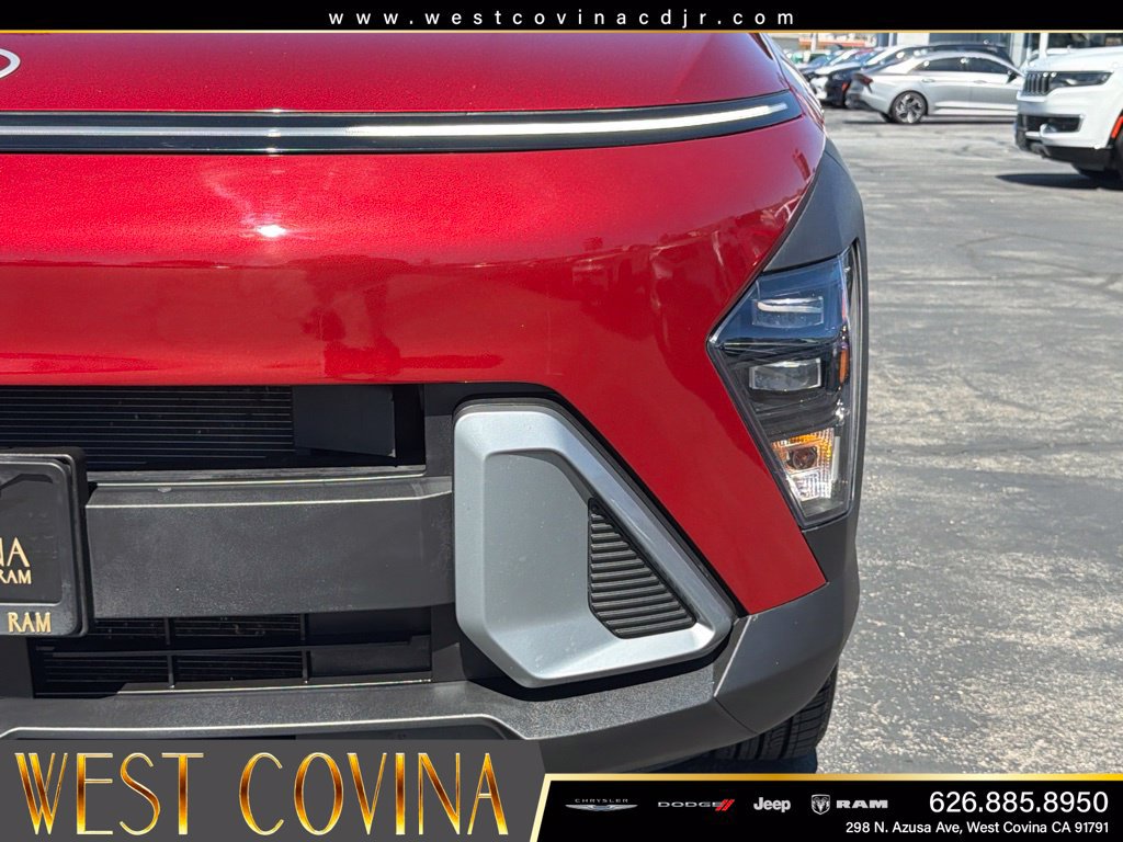 Used 2024 Hyundai Kona SEL AWD/4WD image 4